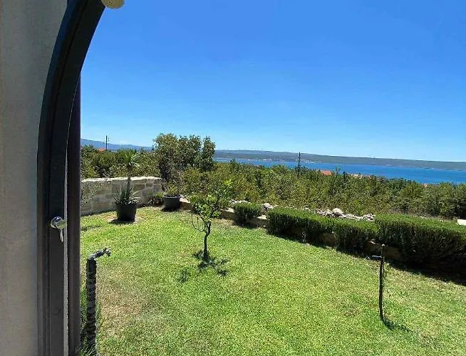Two-bedroom In I Maslenica