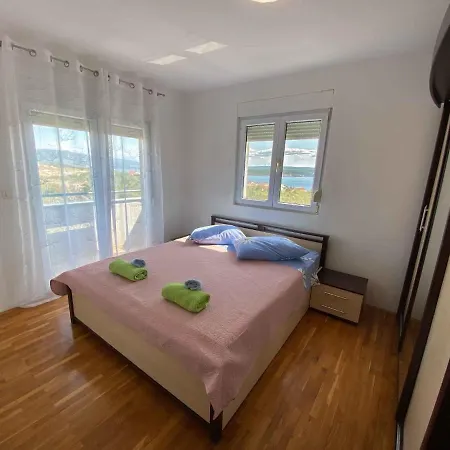 Two-bedroom In I Apartment